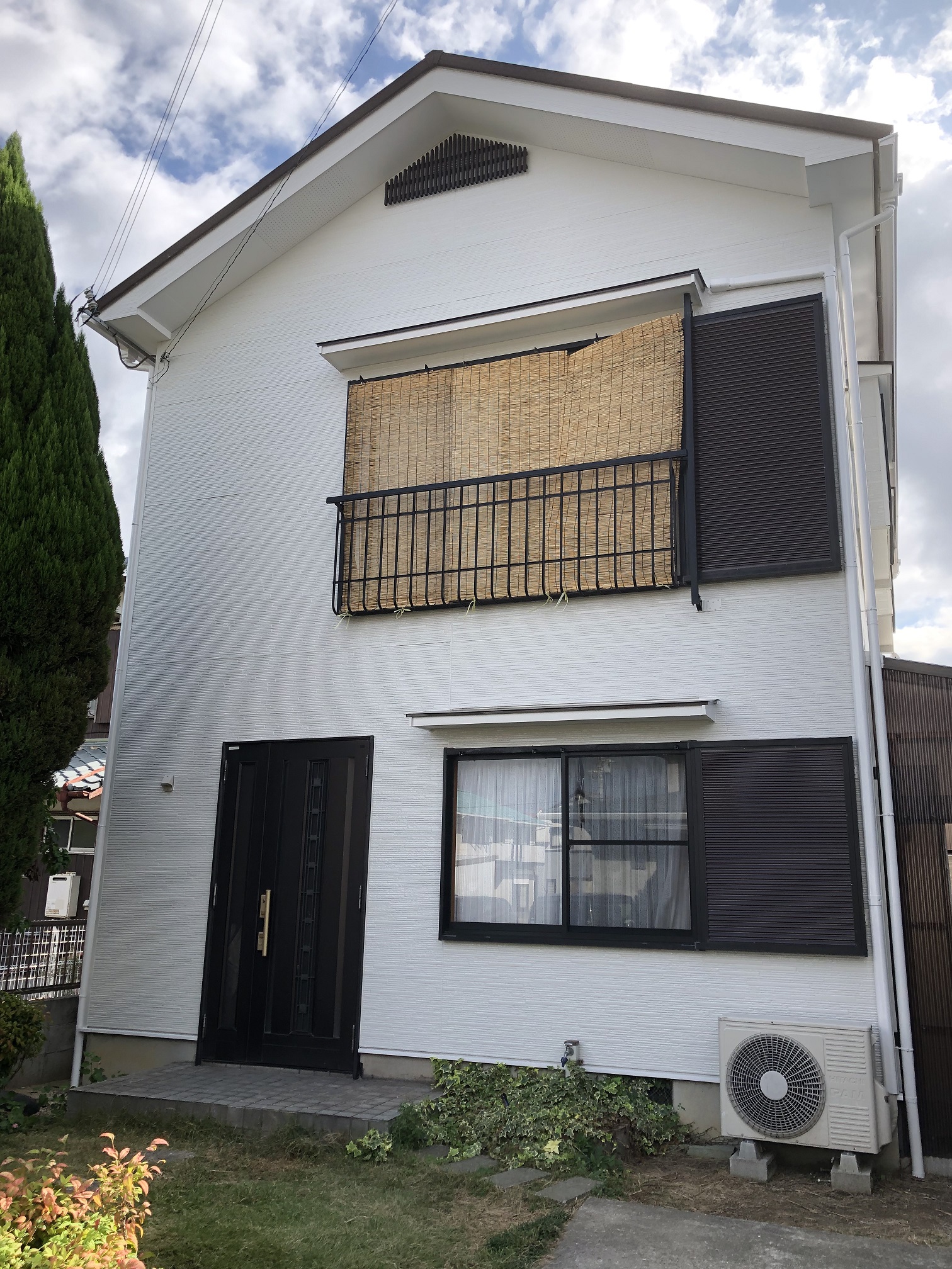 外壁塗装　付帯部塗装　屋根カバー工法　コーキング打ちかえ